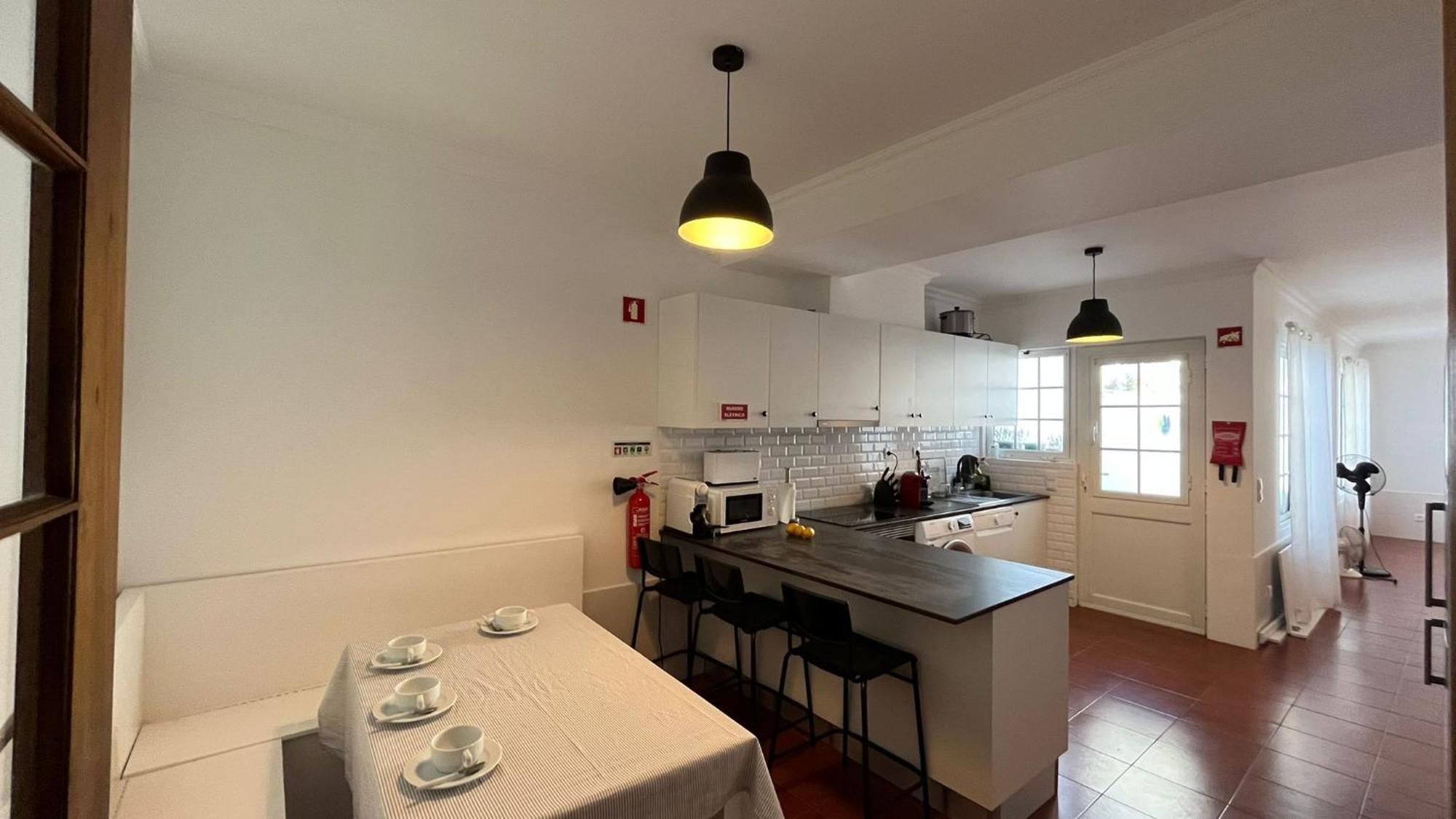 וילה פראנקה דו קמפו Espirito Azul Guest House - Rooms To Rent, 2 Minutes Walking From The Beach, Marina And Our Dive Center מראה חיצוני תמונה