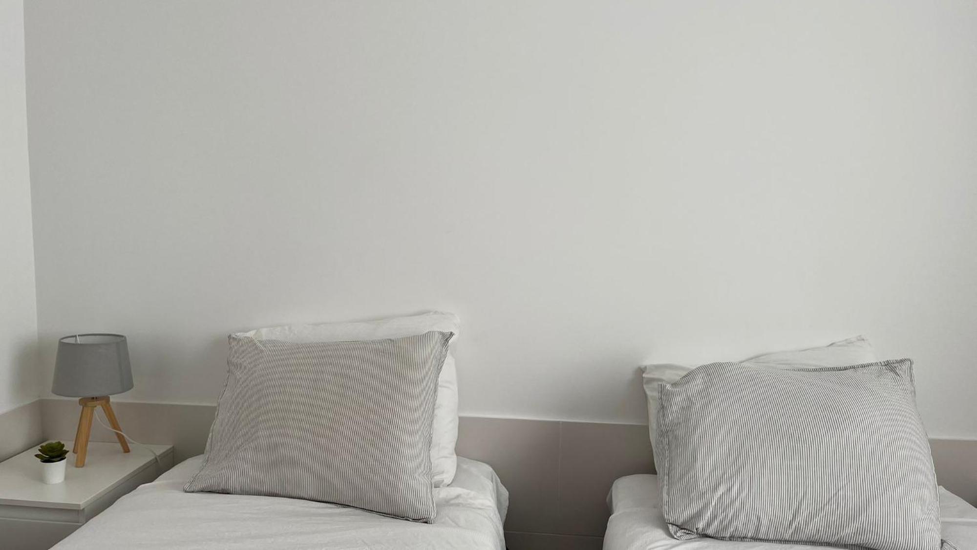 וילה פראנקה דו קמפו Espirito Azul Guest House - Rooms To Rent, 2 Minutes Walking From The Beach, Marina And Our Dive Center מראה חיצוני תמונה