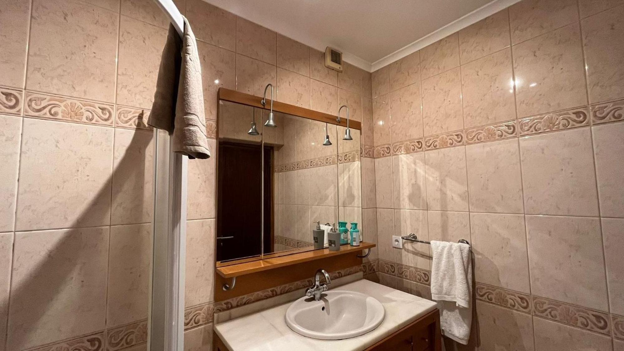וילה פראנקה דו קמפו Espirito Azul Guest House - Rooms To Rent, 2 Minutes Walking From The Beach, Marina And Our Dive Center מראה חיצוני תמונה