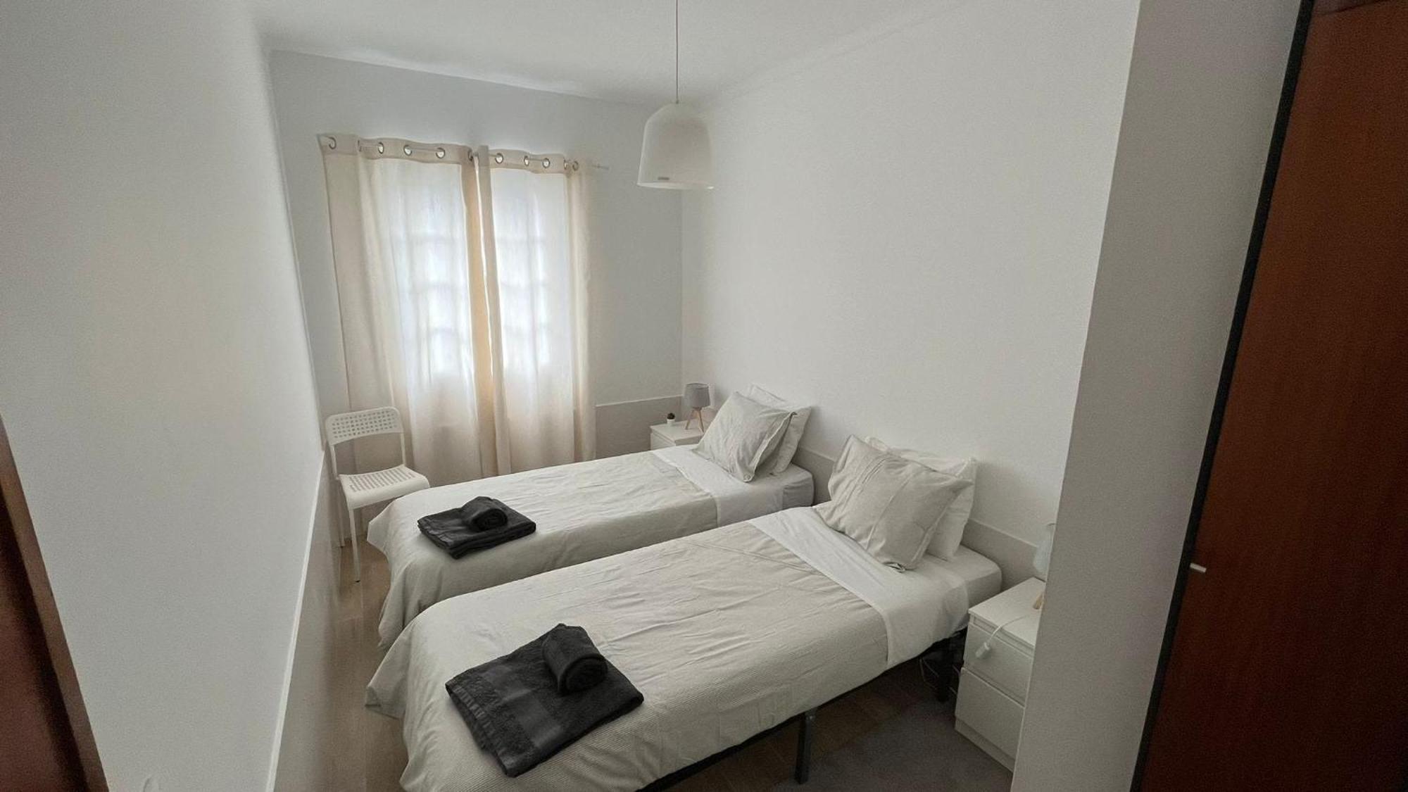 וילה פראנקה דו קמפו Espirito Azul Guest House - Rooms To Rent, 2 Minutes Walking From The Beach, Marina And Our Dive Center מראה חיצוני תמונה