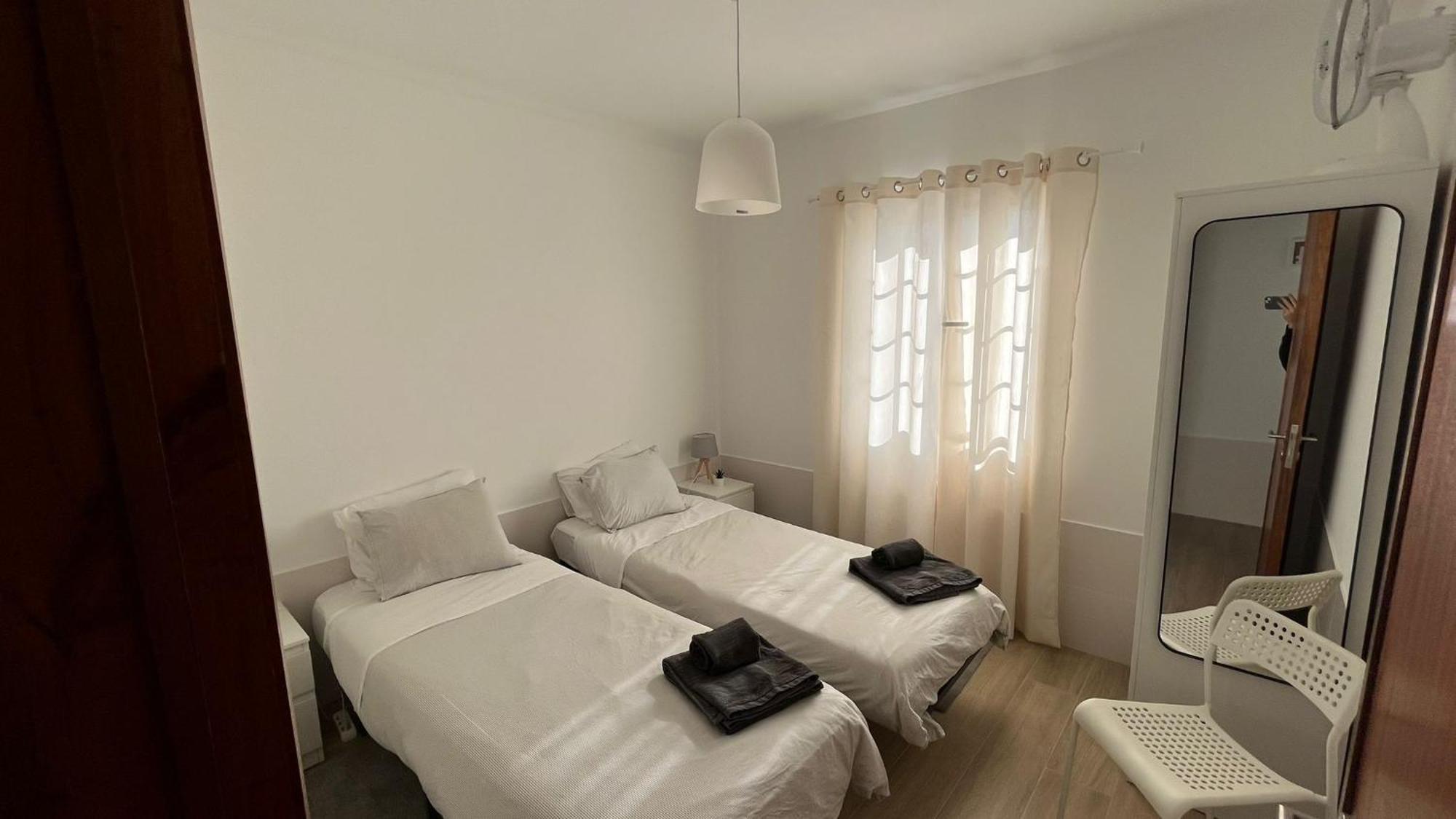 וילה פראנקה דו קמפו Espirito Azul Guest House - Rooms To Rent, 2 Minutes Walking From The Beach, Marina And Our Dive Center מראה חיצוני תמונה